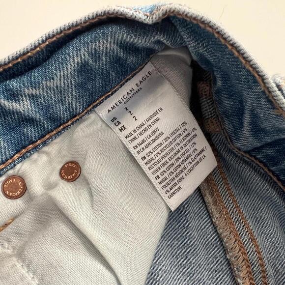 American Eagle Highest Rise 90s Boyfriend Cutoff Denim Shorts - Picture 6 of 9